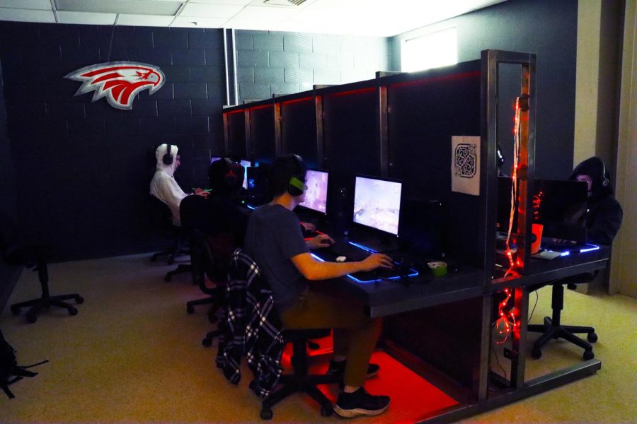 Nixa High School students explore their gaming opportunities.