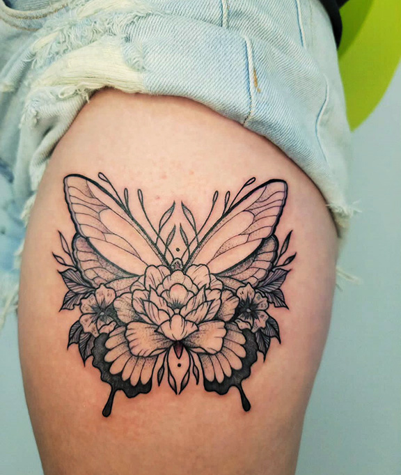 A fresh tattoo completed by Abigail Texeira-Stroud. 