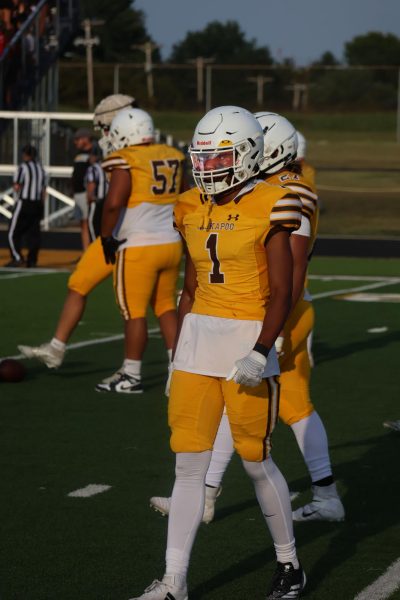 Kickapoo player Jamil Worthy prepares to do walkthroughs during the jamboree Aug. 23.